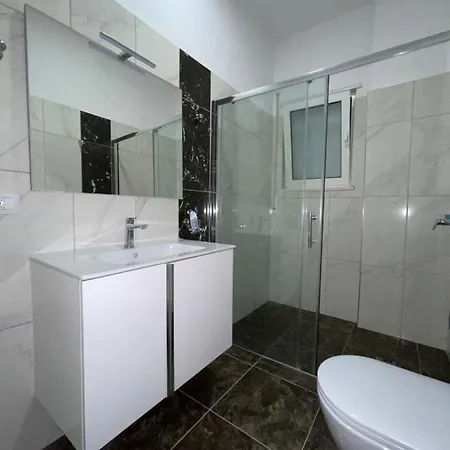 Dedej Hotel *
